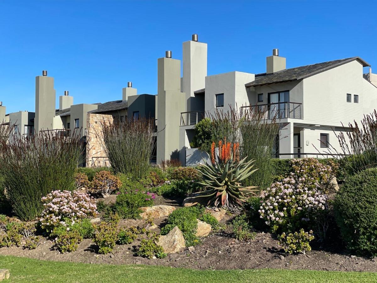 乔治Oubaai Golf Estate公寓 外观 照片